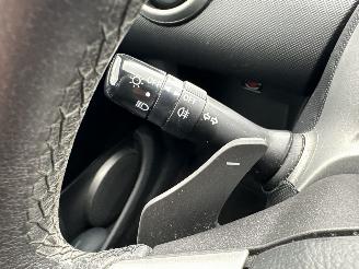 Toyota Aygo Gereserveerd 1.0 VVT-i 68pk aut + f1 Aspiration - nap - airco - facelift - led - bleutooth - elektr ramen - slechts 75dkm picture 41