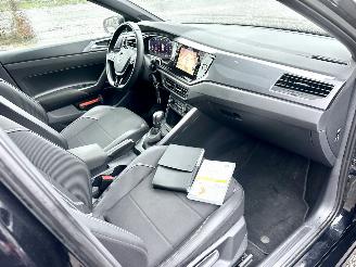 Volkswagen Polo 1.0 TSI 95pk aut + f1 Highline - nap - pano - sfeerverl - virtual - acc - front assist - carplay - pdc v+a picture 14