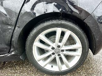 Volkswagen Polo 1.0 TSI 95pk aut + f1 Highline - nap - pano - sfeerverl - virtual - acc - front assist - carplay - pdc v+a picture 90