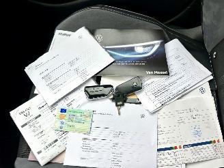 Volkswagen Golf 1.5 eTSI aut + f1 162pk R-Line - pano - hud - keyless - picture 19