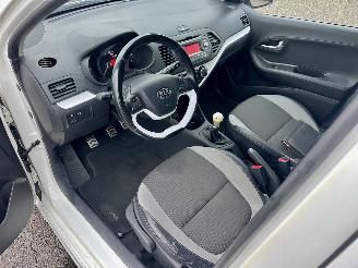 Kia Picanto 1.0 CVVT 69pk World Cup Ed 5drs - nap - airco - led - aux - usb - elektr pakket - lmv - privacy glass picture 20
