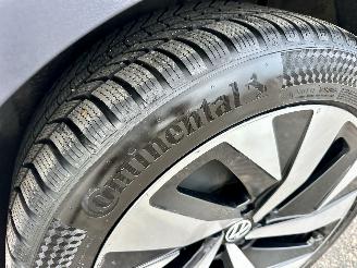 Volkswagen ID.4 77kWh 204pk aut First Edition - nap - 20 inch - navi - keyless - sfeerverl - cam - front + line assist - trekh picture 12