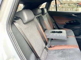 Volkswagen ID.4 77kWh 204pk aut First Edition - nap - 20 inch - navi - keyless - sfeerverl - cam - front + line assist - trekh picture 67