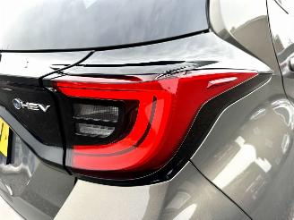 Toyota Yaris 1.5 Hybrid 115 automaat First Edition - nap - facelift - navi - camera - keyless - front + line assist - rijdbaar picture 10