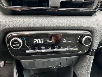 Toyota Yaris 1.5 Hybrid 115 automaat First Edition - nap - facelift - navi - camera - keyless - front + line assist - rijdbaar picture 24