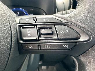 Toyota Yaris 1.5 Hybrid 115 automaat First Edition - nap - facelift - navi - camera - keyless - front + line assist - rijdbaar picture 27