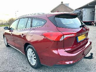 Ford Focus Gereserveerd 1.0T EcoBoost 125pk 6-bak Titanium Bus - nap - keyless - front + line assist - trekh - pdc v+a - navi - CarPlay picture 6