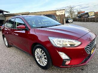 Ford Focus Gereserveerd 1.0T EcoBoost 125pk 6-bak Titanium Bus - nap - keyless - front + line assist - trekh - pdc v+a - navi - CarPlay picture 4