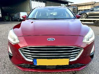 Ford Focus Gereserveerd 1.0T EcoBoost 125pk 6-bak Titanium Bus - nap - keyless - front + line assist - trekh - pdc v+a - navi - CarPlay picture 3