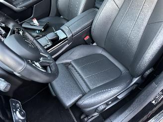 Mercedes A-klasse Gereserveerd 180 136pk aut Bus.Sol. Luxury - nap - widescreen - leer - sfeerverl - front + line assist - camera - navi picture 59