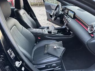 Mercedes A-klasse Gereserveerd 180 136pk aut Bus.Sol. Luxury - nap - widescreen - leer - sfeerverl - front + line assist - camera - navi picture 63