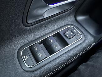 Mercedes A-klasse Gereserveerd 180 136pk aut Bus.Sol. Luxury - nap - widescreen - leer - sfeerverl - front + line assist - camera - navi picture 47