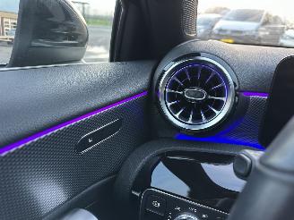 Mercedes A-klasse Gereserveerd 180 136pk aut Bus.Sol. Luxury - nap - widescreen - leer - sfeerverl - front + line assist - camera - navi picture 14