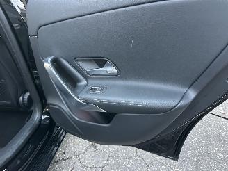 Mercedes A-klasse Gereserveerd 180 136pk aut Bus.Sol. Luxury - nap - widescreen - leer - sfeerverl - front + line assist - camera - navi picture 69