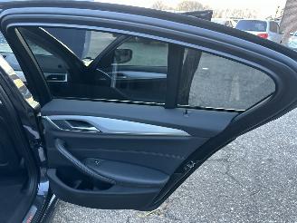 BMW 5-serie 530i 252pk aut + f1 High Exe Sportline sedan - head up - navi - camera - keyless - front + line + side assist picture 65