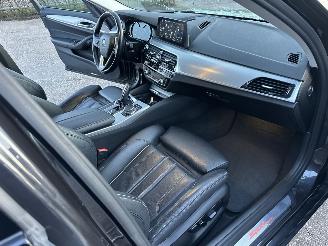 BMW 5-serie 530i 252pk aut + f1 High Exe sedan picture 17
