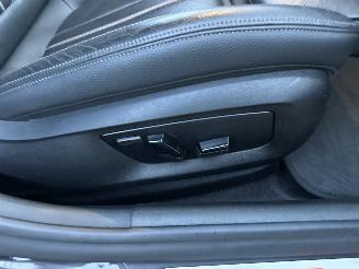 BMW 5-serie 530i 252pk aut + f1 High Exe Sportline sedan - head up - navi - camera - keyless - front + line + side assist picture 57