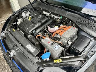 Volkswagen Golf GTE 1.4 TSI 225pk aut + f1 5drs - nap - pano - leer - navi - camera - acc - front assist - schroefset + 18 inch picture 95