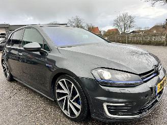 Volkswagen Golf GTE 1.4 TSI 225pk aut + f1 5drs - nap - pano - leer - navi - camera - acc - front assist - schroefset + 18 inch picture 4