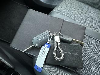 Peugeot 2008 1.2 Turbo 131pk 6-bak PureTech Allure - nap - navi - carplay - clima - cruise - pdc - line assist - trekh picture 21
