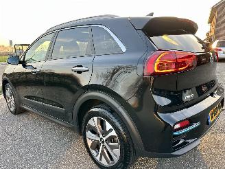 Kia e-Niro 64kWh 204pk aut + f1 DynamicPlusLine - nap - schuifdak elektr - keyless - front + line assist - stuur + stoelverw picture 7