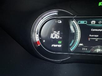 Kia e-Niro 64kWh 204pk aut + f1 DynamicPlusLine - nap - schuifdak elektr - keyless - front + line assist - stuur + stoelverw picture 35
