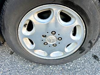 Mercedes S-klasse 500 5.0i 320pk aut classic - schuifdak - memory l+r - stoelverw - pdc - clima - taxatierapport 21.000 euro - youngitmer picture 92