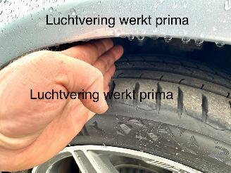 Mercedes C-klasse 250 AMG 211pk aut + F1 sedan - pano - hud - luchtvering - burmester - leer - front + line + side + stuur assist picture 13