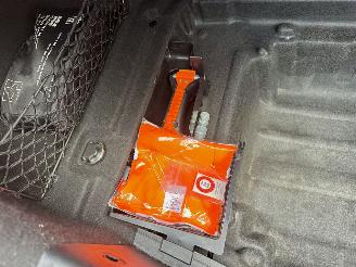 Mercedes C-klasse 250 AMG 211pk aut + F1 sedan - pano - hud - luchtvering - burmester - leer - front + line + side + stuur assist picture 47