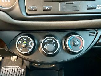 Toyota Yaris 1.0 VVT-i 69pk Comfort 5drs - nap - front + line assist - airco - bleutooth - aux - usb - stuurbediening picture 42