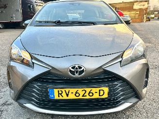 Toyota Yaris 1.0 VVT-i 69pk Comfort 5drs - nap - front + line assist - airco - bleutooth - aux - usb - stuurbediening picture 3