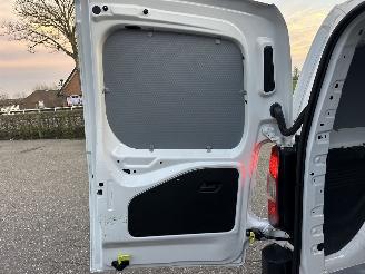 Toyota Proace City 1.5 D-4D 131pk 8-Traps aut + f1 Live - nap - camera - apple carplay + android - airco - cruise - pdc v+a picture 55