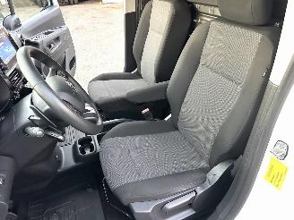 Toyota Proace City 1.5 D-4D 131pk 8-Traps aut + f1 Live - nap - camera - apple carplay + android - airco - cruise - pdc v+a picture 28