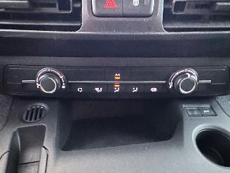 Toyota Proace City 1.5 D-4D 131pk 8-Traps aut + f1 Live - nap - camera - apple carplay + android - airco - cruise - pdc v+a picture 46