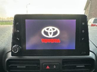 Toyota Proace City 1.5 D-4D 131pk 8-Traps aut + f1 Live - nap - camera - apple carplay + android - airco - cruise - pdc v+a picture 42