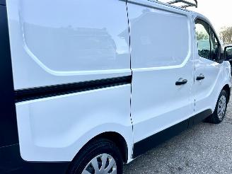 Renault Trafic 1.6 dCi 120pk 6-bak euro.6 T27 L1/H1 Comf - nap - 3pers - navi - airco - cruise - pdc - trekh - imperiaal picture 52