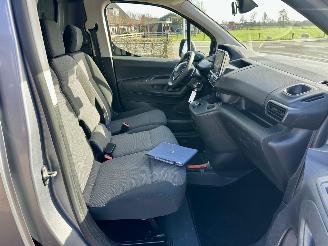 Peugeot Partner 1.5 BlueHDI 131pk 8-Traps aut + f1 Grip Long 3Pers - nap - camera - airco - carplay - 82dkm nieuw distr.riem - pdc v+a picture 55