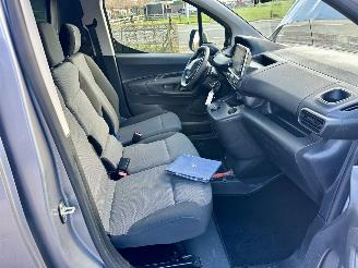 Peugeot Partner 1.5 BlueHDI 131pk 8-Traps aut + f1 Grip Long 3Pers - nap - camera - airco - carplay - 82dkm nieuw distr.riem - pdc v+a picture 57