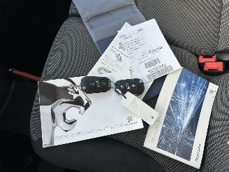 Peugeot Partner 1.5 BlueHDI 131pk 8-Traps aut + f1 Grip Long 3Pers - nap - camera - airco - carplay - 82dkm nieuw distr.riem - pdc v+a picture 39