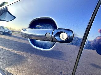 Volkswagen Touareg 4.2 V8 4WD 310pk aut Highl - org nl + nap - luchtvering - schuifdak - leer - memory l+r - clima + cruise - 20 inch picture 16