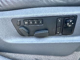 Volkswagen Touareg 4.2 V8 4WD 310pk aut Highl - org nl + nap - luchtvering - schuifdak - leer - memory l+r - clima + cruise - 20 inch picture 20