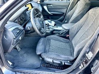 BMW 1-serie 120i 177pk 8-traps aut M-Sport - schuifdak - navi - pdc - keyless - alcantara - zwarte hemel - stoelverw picture 48