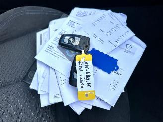 BMW 1-serie 120i 177pk 8-traps aut M-Sport - schuifdak - navi - pdc - keyless - alcantara - zwarte hemel - stoelverw picture 56