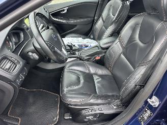 Volvo V-40 2.0 D4 190pk 6-bak Ocean Race Bus - pano - xenon - nap - navi - camera - pdc v+a - memory - trekh picture 17