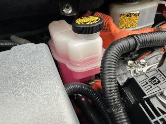 Toyota Yaris 1.5 Full Hybrid 89pk automaat Aspiration - nap - camera - clima + cruise contr - pdc - afn trek - boekjes + sleutels picture 95