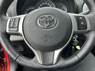 Toyota Yaris 1.5 Full Hybrid 89pk automaat Aspiration - nap - camera - clima + cruise contr - pdc - afn trek - boekjes + sleutels picture 38