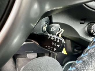 Toyota Yaris 1.5 Full Hybrid 89pk automaat Aspiration - nap - camera - clima + cruise contr - pdc - afn trek - boekjes + sleutels picture 17