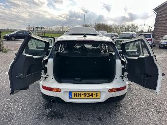 Mini Clubman Cooper 1.5T 136pk 6-traps aut - pano - nap - 1e eig - keyless entry + start - line assist - clima + cruise contr picture 17