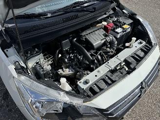 Mitsubishi Space-star 1.0i 71pk Cool+ 5drs - nap - airco - elektr pakket - licht + regensensor - facelift - 4x nieuwe banden picture 66