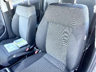 Volkswagen Polo 1.4-16V 86pk dsg aut Comfortl 5drs - nap - airco - cruise - 4x elektr ramen - esp - boekjes + 2x sleutels op afstandbed picture 42